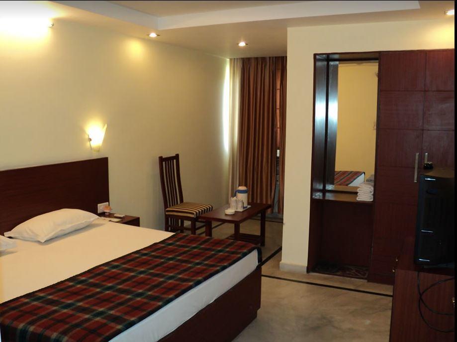 Hotel Swagat Palace Bhiwadi Zewnętrze zdjęcie